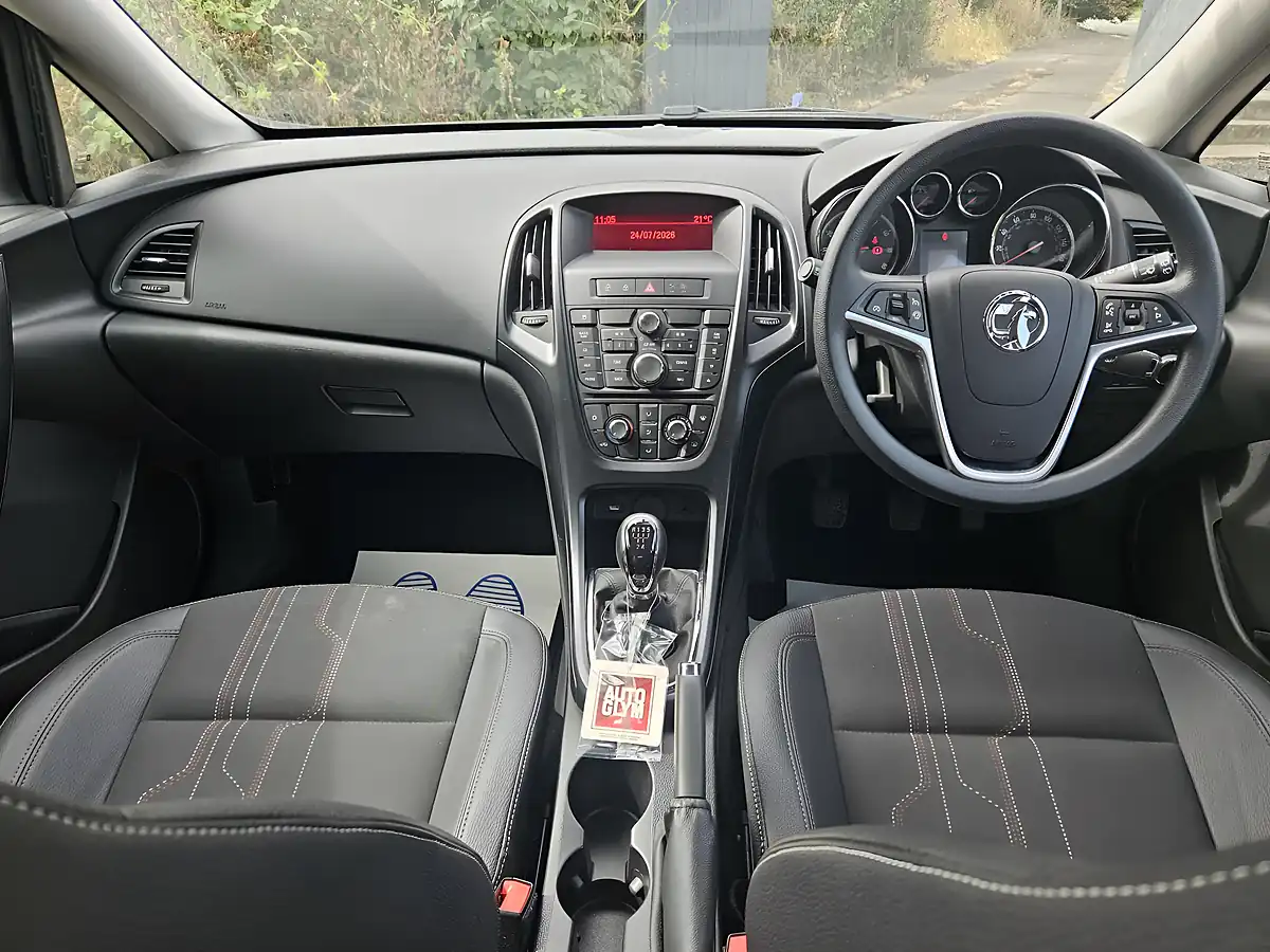 Used 2012 Vauxhall Astra Active Limited Edition Grey - Interior and Exterior details 19