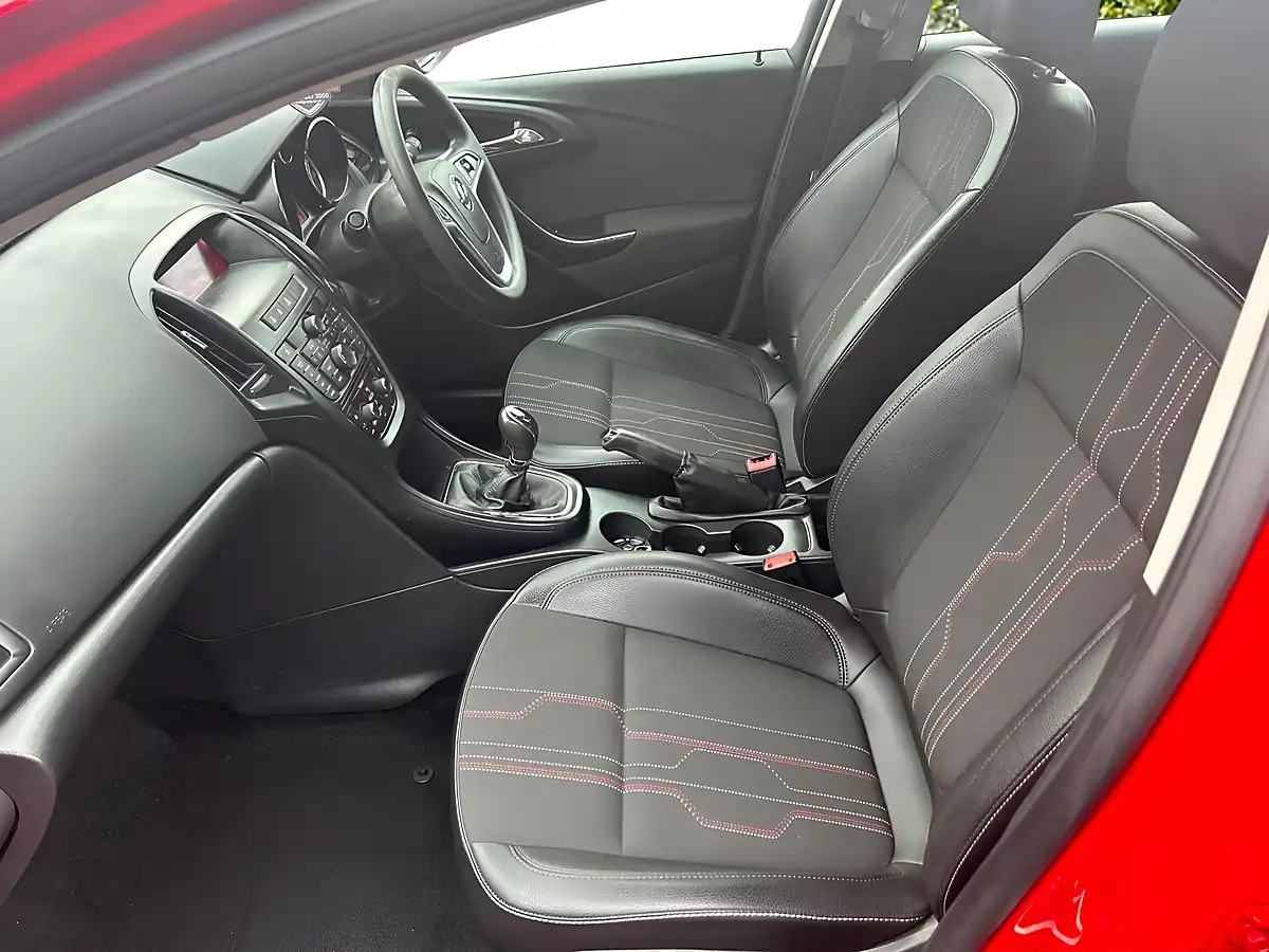 Used 2012 Vauxhall Astra Active Red - Interior and Exterior details 11