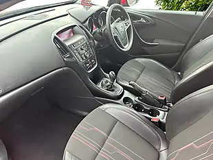 Used 2012 Vauxhall Astra Active Red - Interior and Exterior details 12