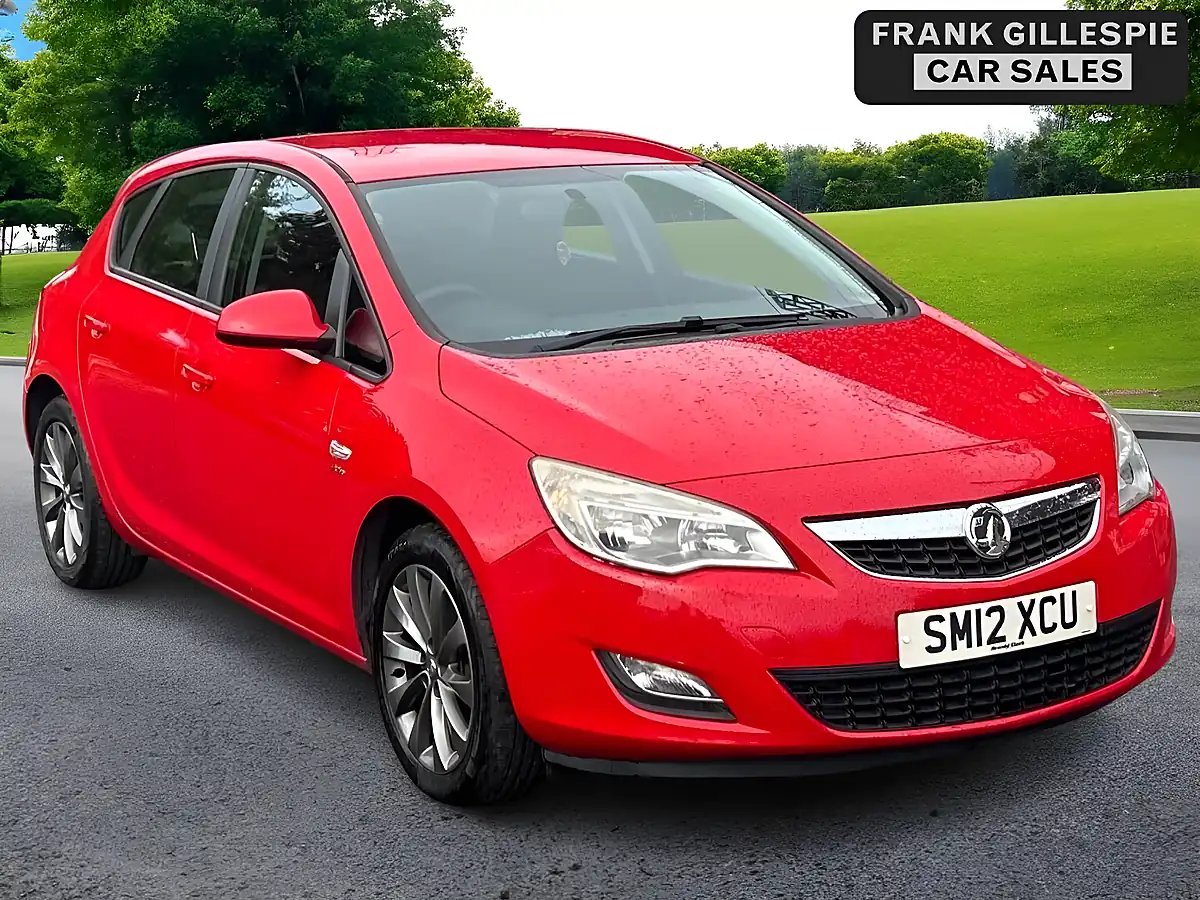 Used 2012 Vauxhall Astra Active Red - Interior and Exterior details 5