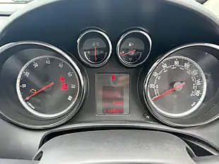Used 2012 Vauxhall Astra Gtc Sport Red - Interior and Exterior details 15