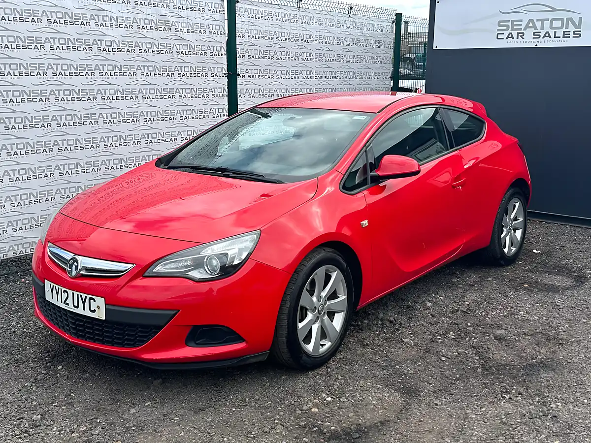 Used 2012 Vauxhall Astra Gtc Sport Red - Interior and Exterior details 4