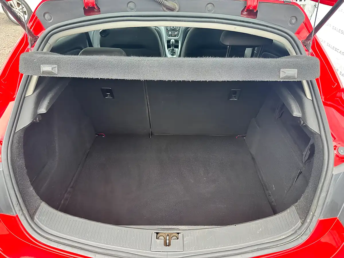 Used 2012 Vauxhall Astra Gtc Sport Red - Interior and Exterior details 6