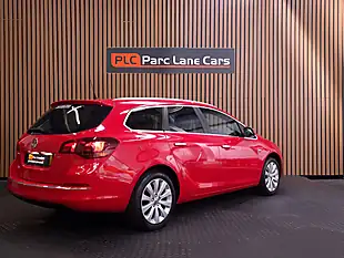 Used 2012 Vauxhall Astra Se Sports Tourer Red - Interior and Exterior details 12