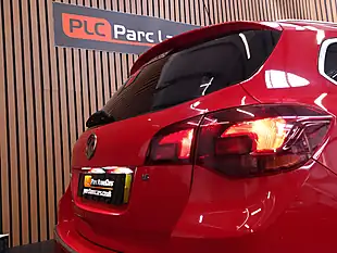 Used 2012 Vauxhall Astra Se Sports Tourer Red - Interior and Exterior details 13