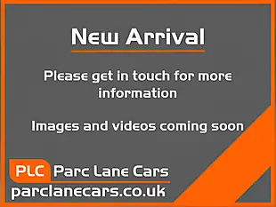 Used 2012 Vauxhall Astra Se Sports Tourer Red - Interior and Exterior details 2