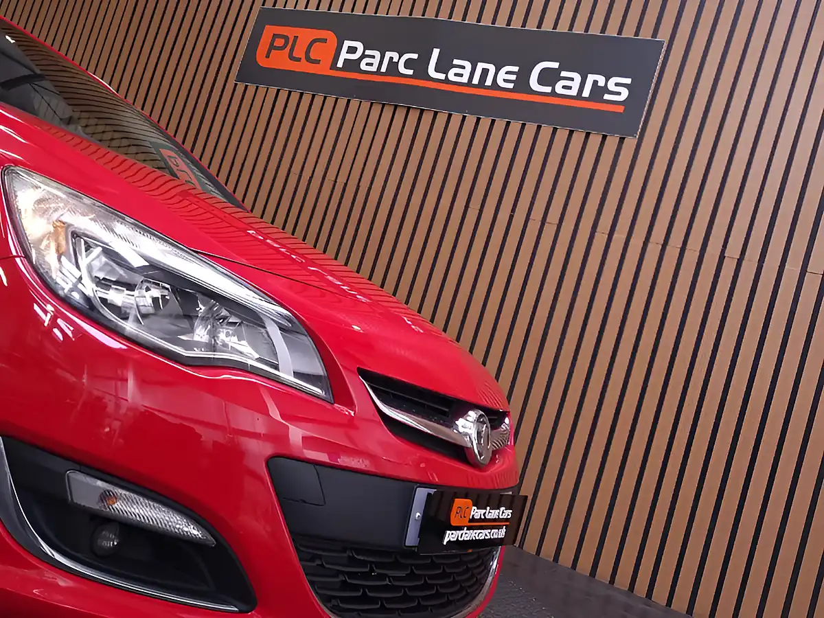 Used 2012 Vauxhall Astra Se Sports Tourer Red - Interior and Exterior details 3