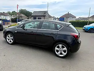 Used 2012 Vauxhall Astra Sri Black - Interior and Exterior details 5