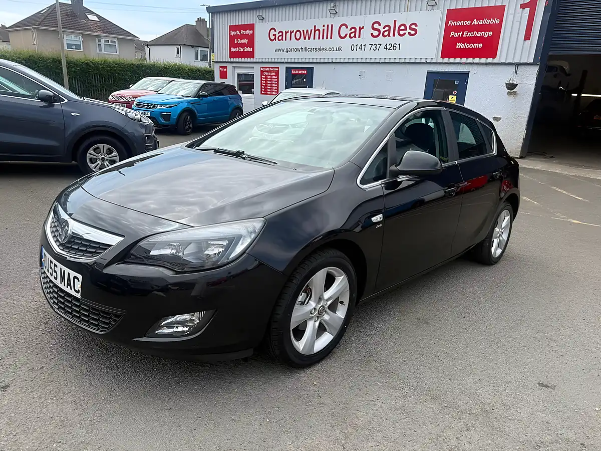 Used 2012 Vauxhall Astra Sri Black - Interior and Exterior details 8