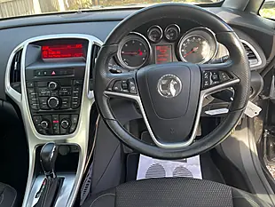 Used 2012 Vauxhall Astra Sri Black - Interior and Exterior details 15
