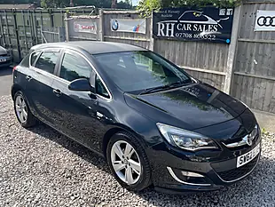 Used 2012 Vauxhall Astra Sri Black - Interior and Exterior details 2