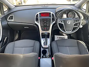 Used 2012 Vauxhall Astra Sri Black - Interior and Exterior details 4