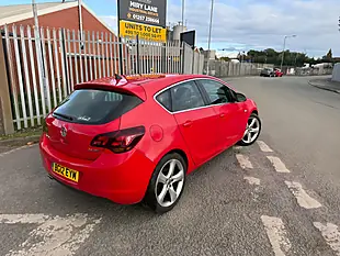 Used 2012 Vauxhall Astra Sri Red - Interior and Exterior details 11