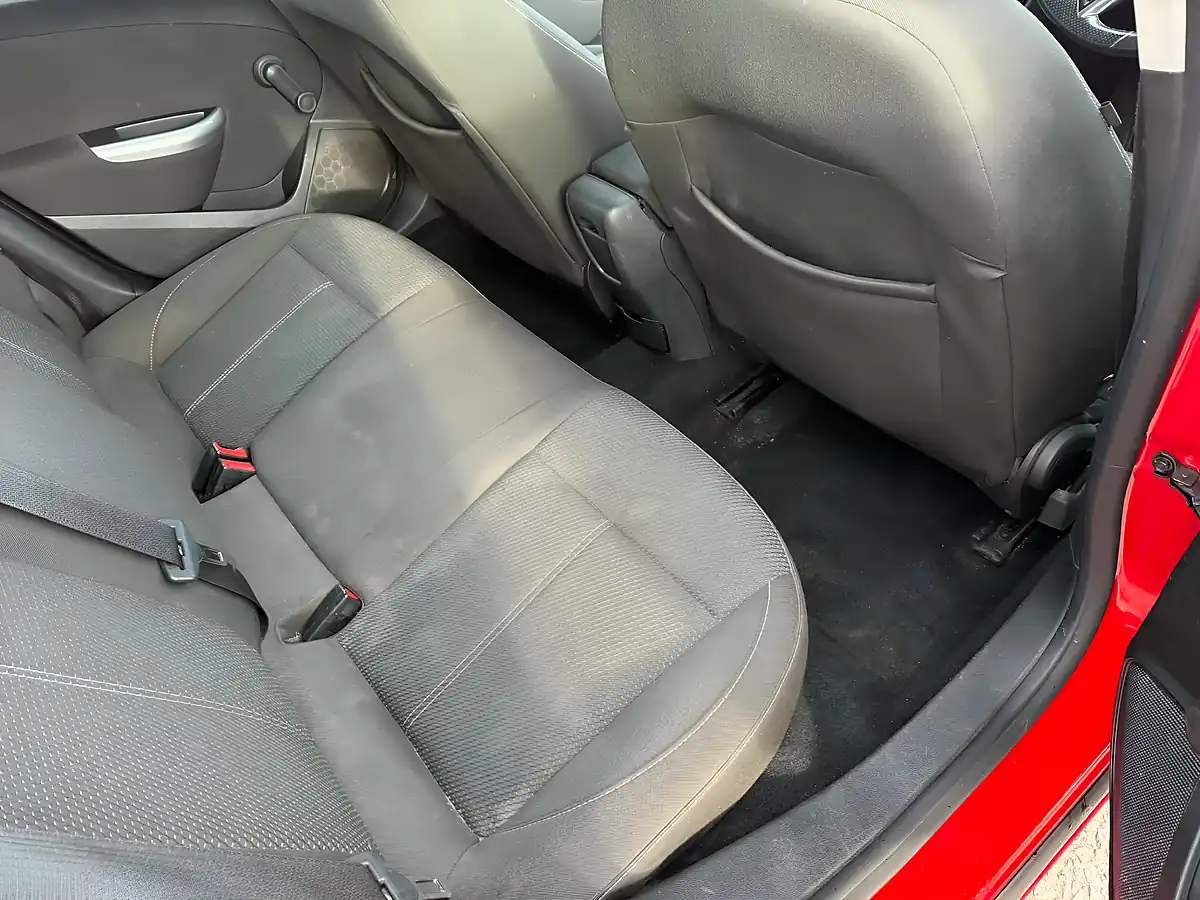 Used 2012 Vauxhall Astra Sri Red - Interior and Exterior details 17