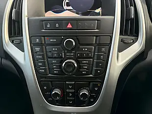 Used 2012 Vauxhall Astra Sri Red - Interior and Exterior details 18