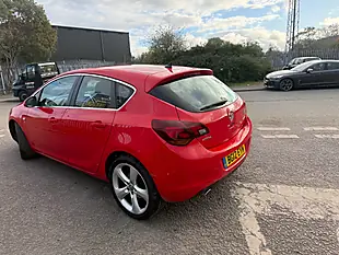 Used 2012 Vauxhall Astra Sri Red - Interior and Exterior details 8