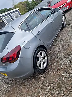 Used 2012 Vauxhall Astra Sri Silver - Interior and Exterior details 7