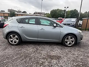 Used 2012 Vauxhall Astra Sri Silver - Interior and Exterior details 4