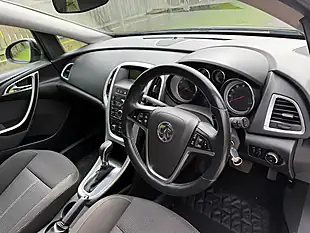 Used 2012 Vauxhall Astra Sri Sports Tourer Brown - Interior and Exterior details 12