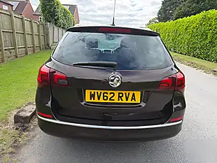 Used 2012 Vauxhall Astra Sri Sports Tourer Brown - Interior and Exterior details 6