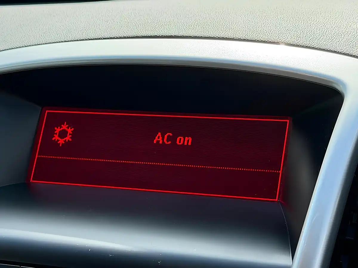 Used 2012 Vauxhall Astra Sri White - Interior and Exterior details 13
