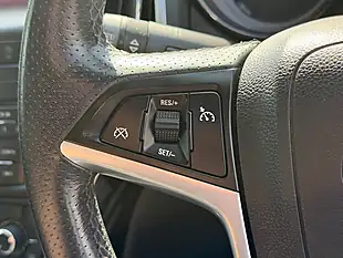 Used 2012 Vauxhall Astra Sri White - Interior and Exterior details 14
