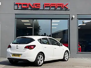 Used 2012 Vauxhall Astra Sri White - Interior and Exterior details 6
