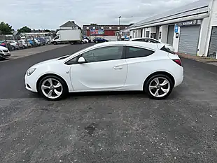 Used 2012 Vauxhall Astra Sri White - Interior and Exterior details 8