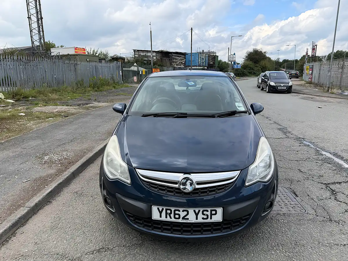 Used 2012 Vauxhall Corsa Active Ac Blue - Interior and Exterior details 9