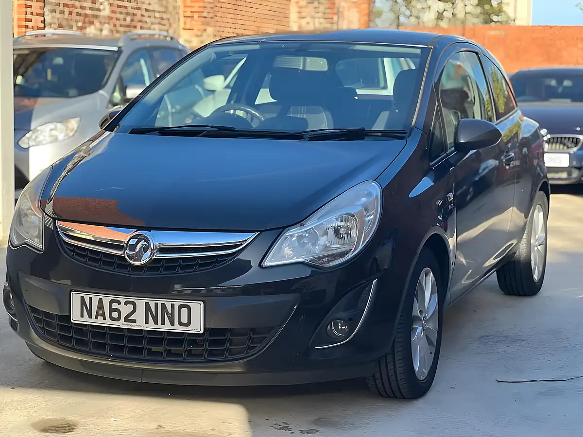 Used 2012 Vauxhall Corsa Active Black - Interior and Exterior details 3