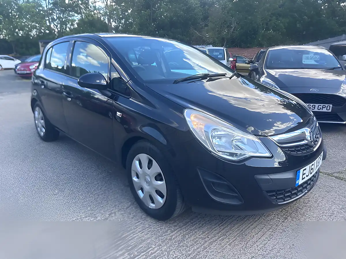 Used 2012 Vauxhall Corsa Exclusiv Black - Front View
