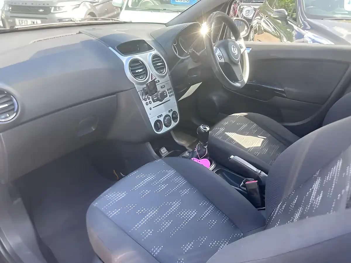 Used 2012 Vauxhall Corsa Exclusiv Black - Interior and Exterior details 12