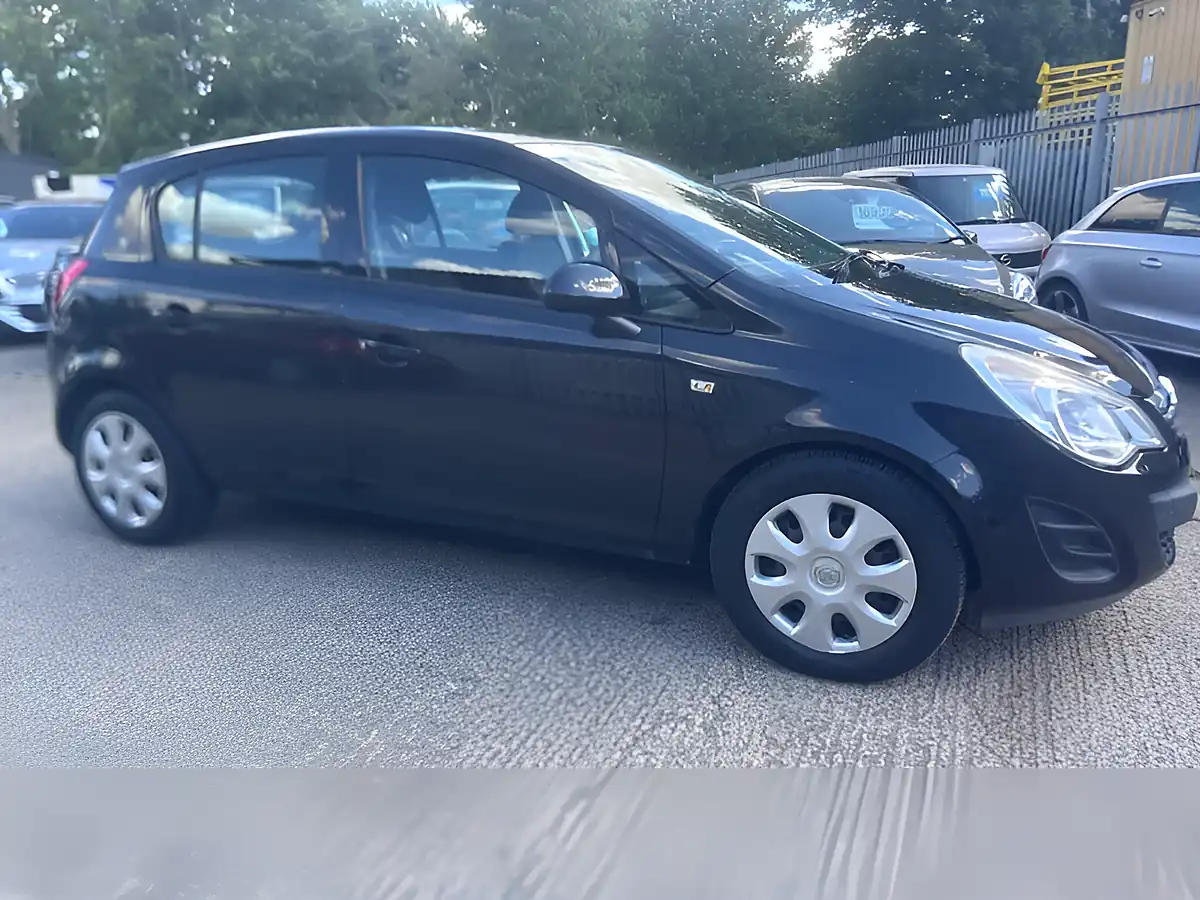 Used 2012 Vauxhall Corsa Exclusiv Black - Interior and Exterior details 4