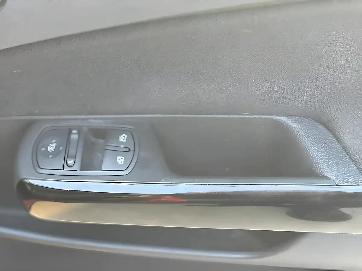 Used 2012 Vauxhall Corsa Exclusiv Orange - Interior and Exterior details 13