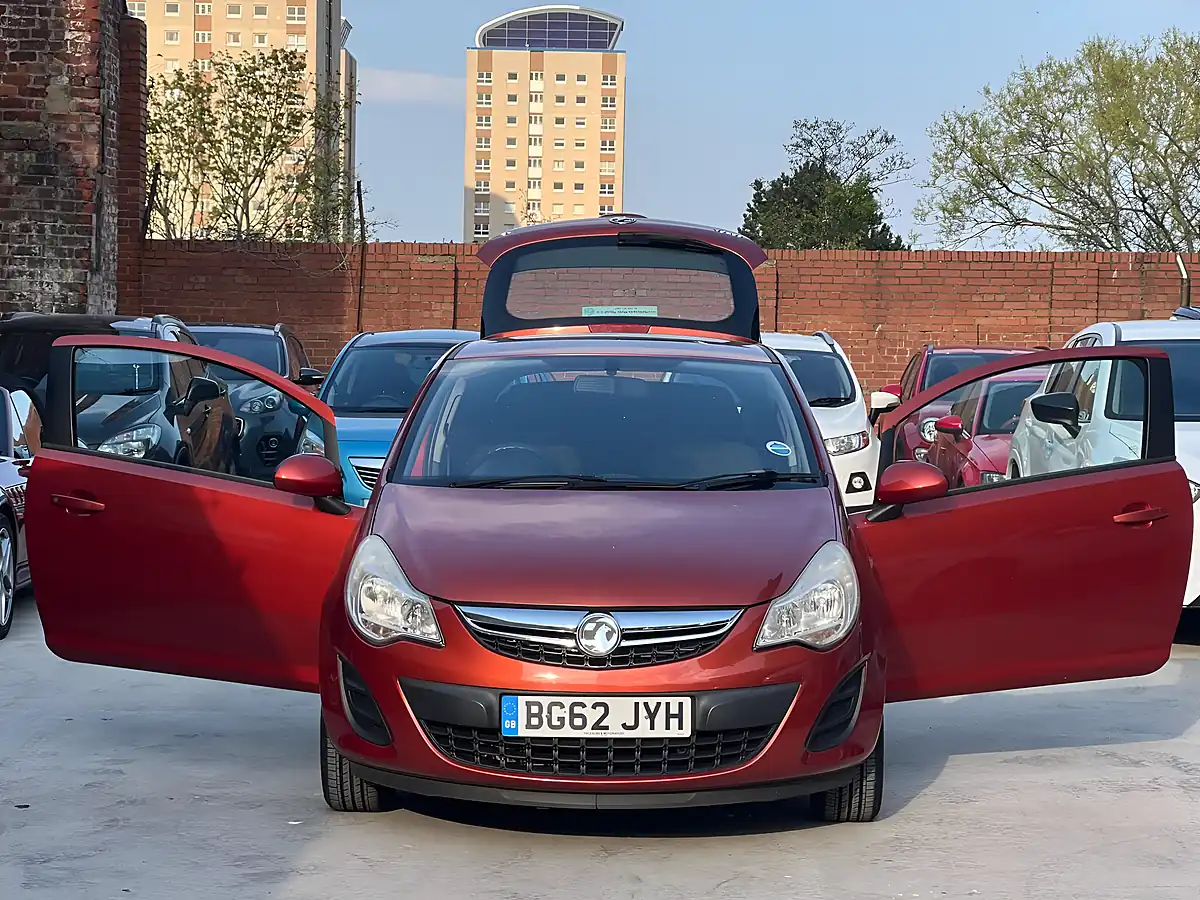 Used 2012 Vauxhall Corsa Exclusiv Orange - Interior and Exterior details 5