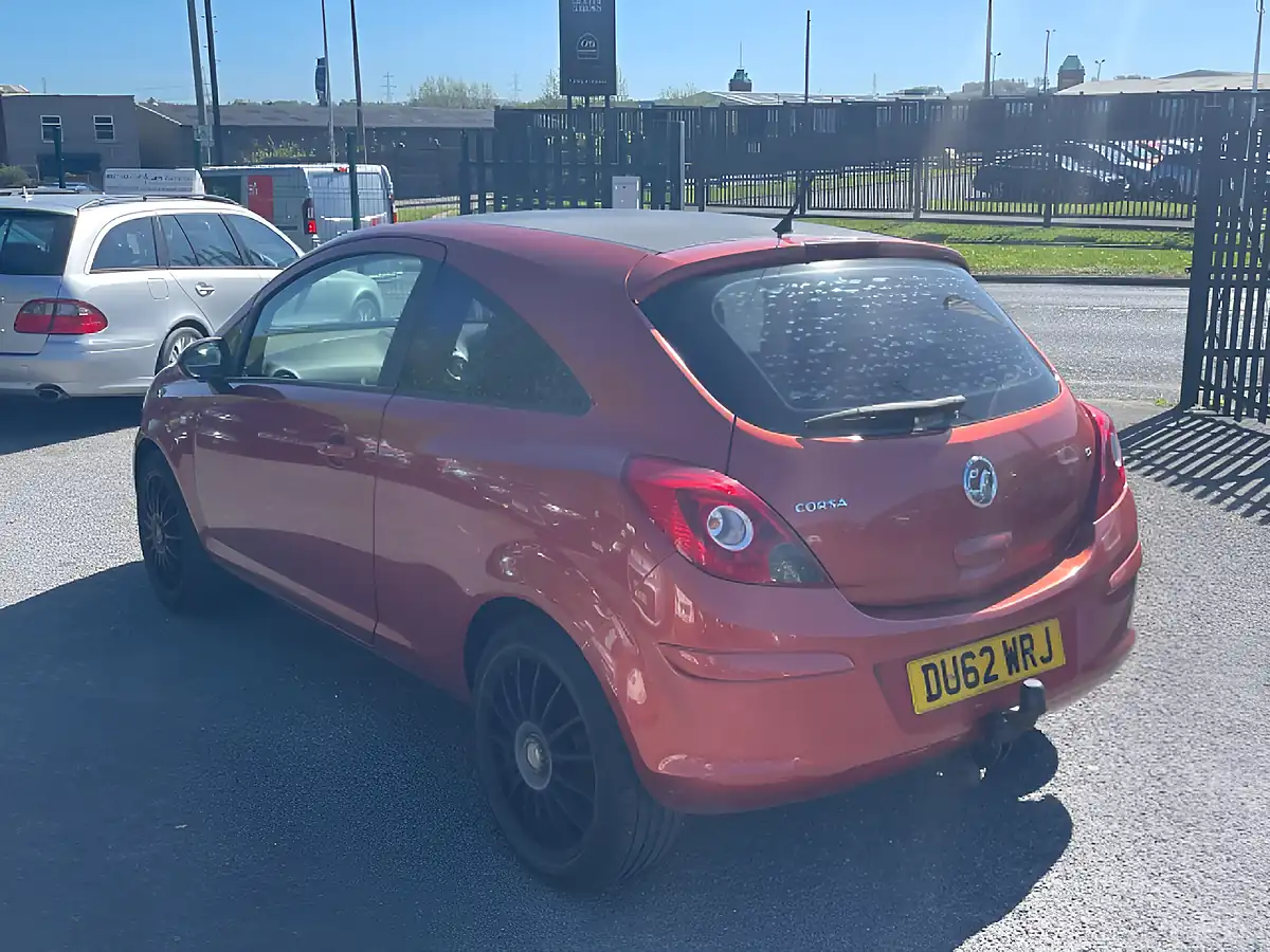 Used 2012 Vauxhall Corsa Exclusiv Orange - Interior and Exterior details 3