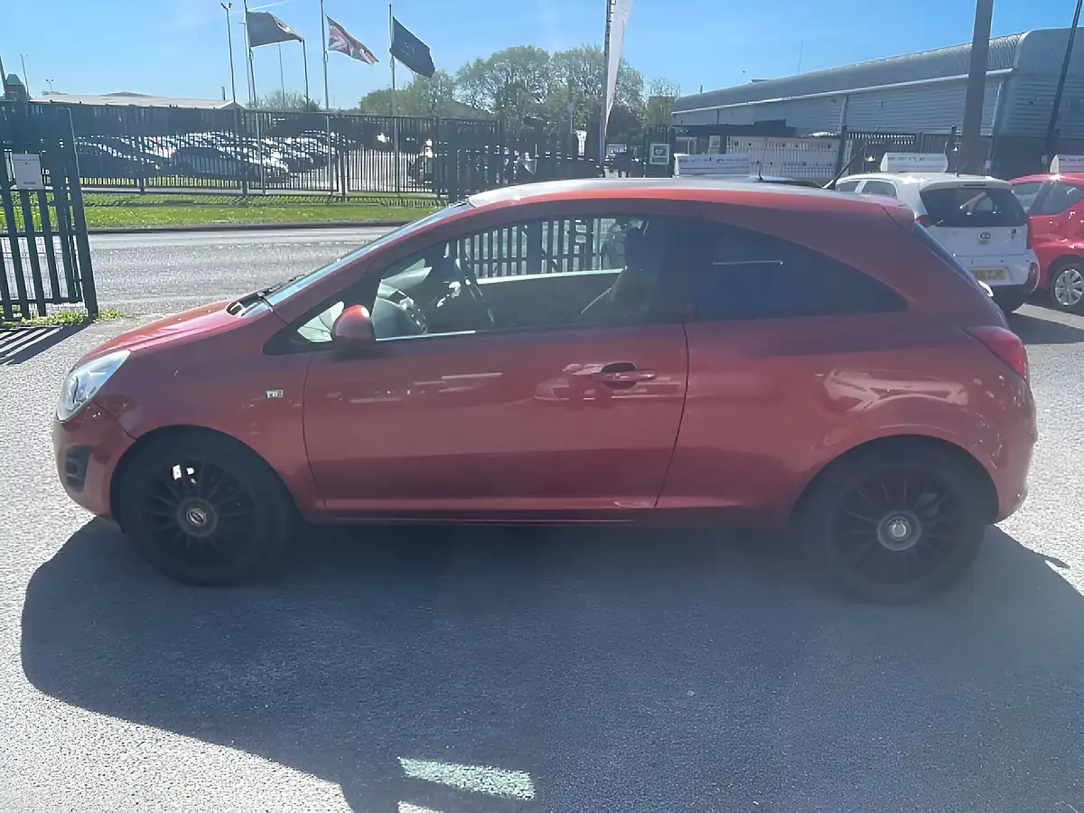 Used 2012 Vauxhall Corsa Exclusiv Orange - Interior and Exterior details 4