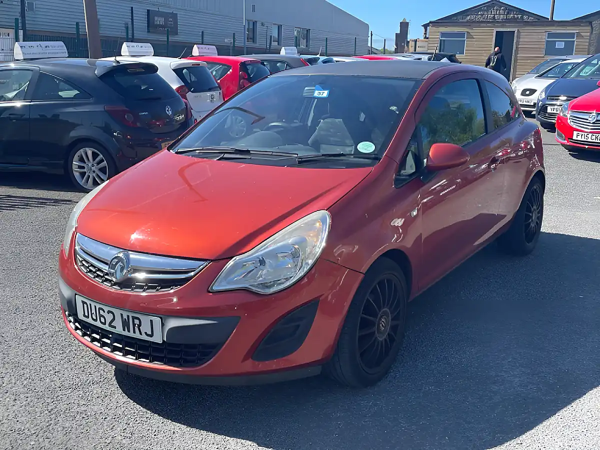 Used 2012 Vauxhall Corsa Exclusiv Orange - Interior and Exterior details 5