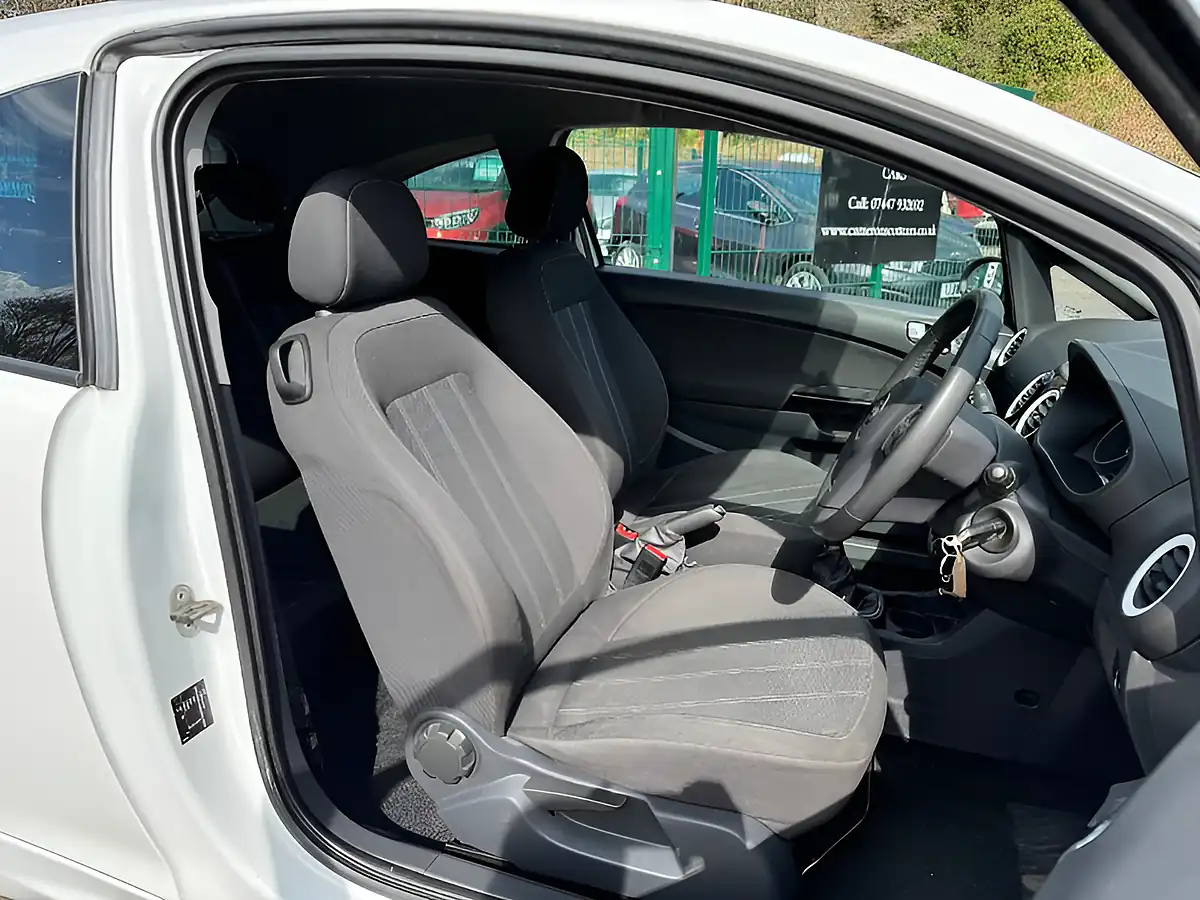 Used 2012 Vauxhall Corsa Limited Edition White - Interior and Exterior details 10