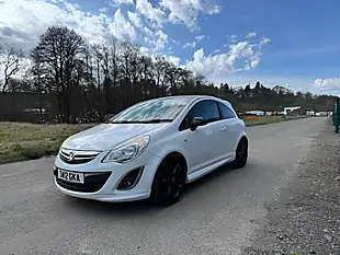 Used 2012 Vauxhall Corsa Limited Edition White - Interior and Exterior details 4