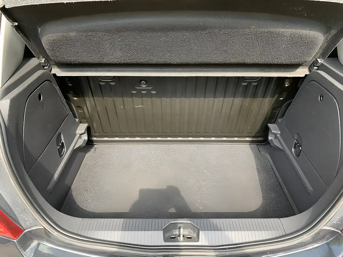 Used 2012 Vauxhall Corsa S Black - Interior and Exterior details 10