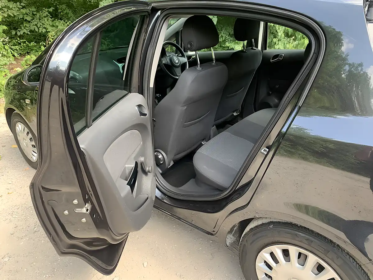 Used 2012 Vauxhall Corsa S Black - Interior and Exterior details 13