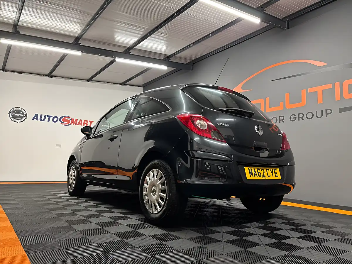 Used 2012 Vauxhall Corsa S Ecoflex Black - Interior and Exterior details 2