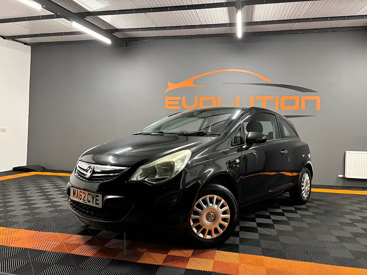Used 2012 Vauxhall Corsa S Ecoflex Black - Interior and Exterior details 4