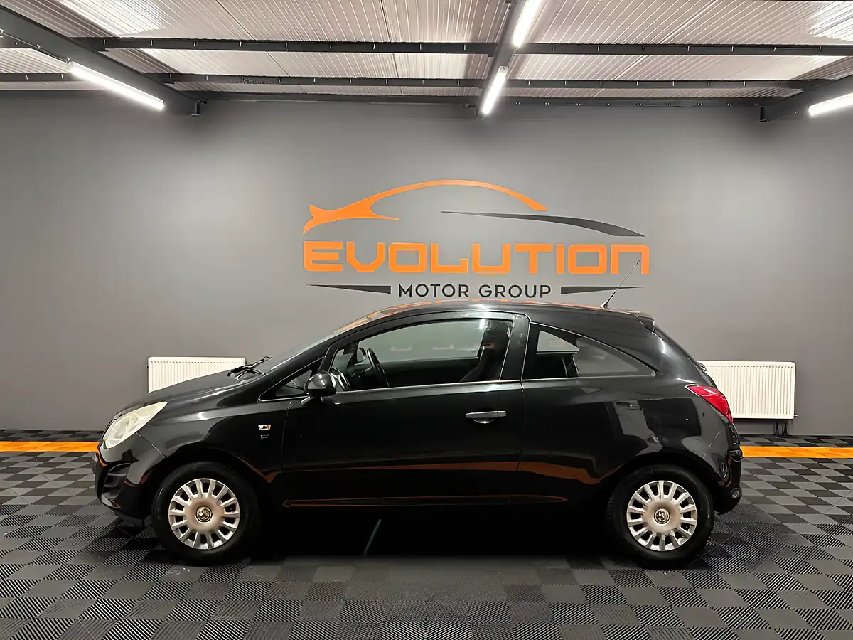 Used 2012 Vauxhall Corsa S Ecoflex Black - Interior and Exterior details 9