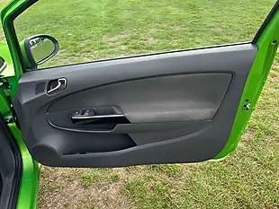 Used 2012 Vauxhall Corsa S Green - Interior and Exterior details 11