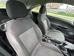 Used 2012 Vauxhall Corsa S Green - Interior and Exterior details 15