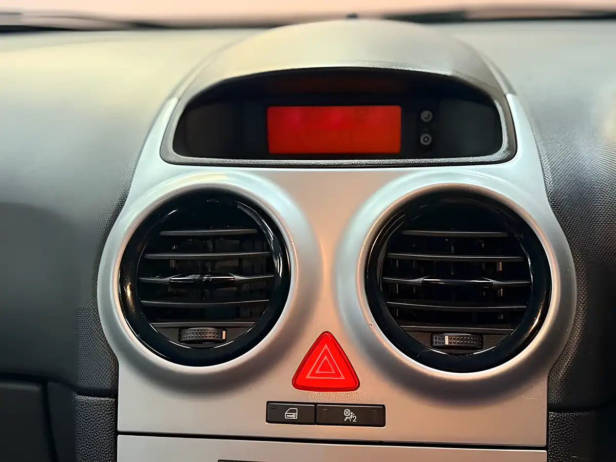 Used 2012 Vauxhall Corsa S Red - Interior and Exterior details 10