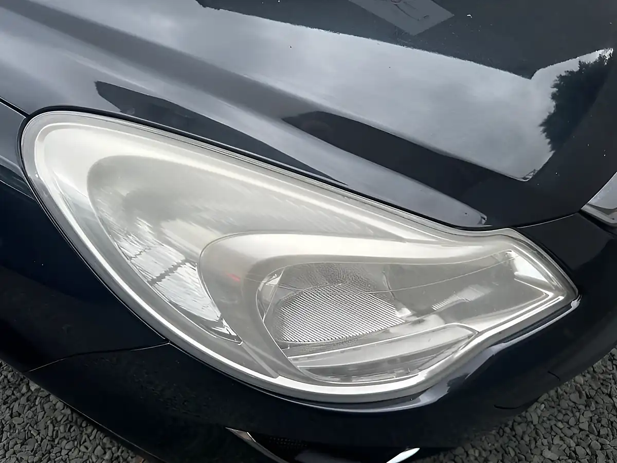 Used 2012 Vauxhall Corsa Se Black - Interior and Exterior details 8