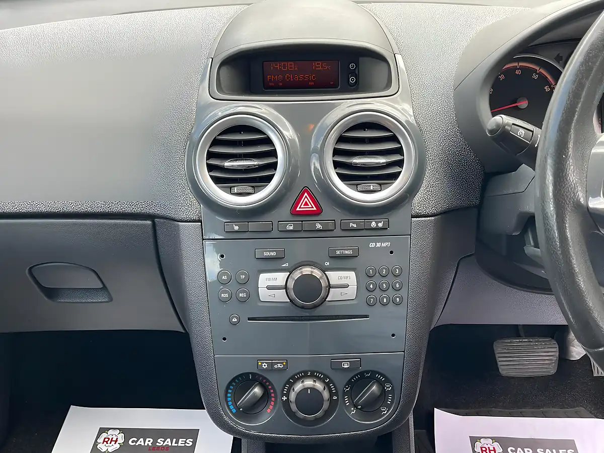 Used 2012 Vauxhall Corsa Se Blue - Interior and Exterior details 15